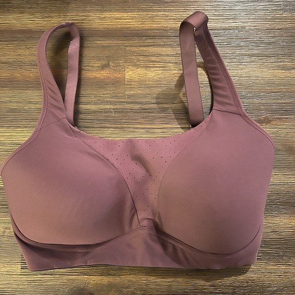 Lululemon Run Times Bra - Picture 2 of 6